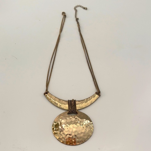 Mixed Metal Gold Circle Necklace - Picture 1 of 2